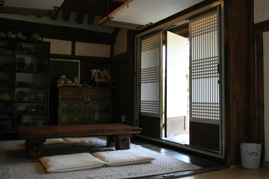 Jinrae Lee'S Traditional House Boseong Esterno foto