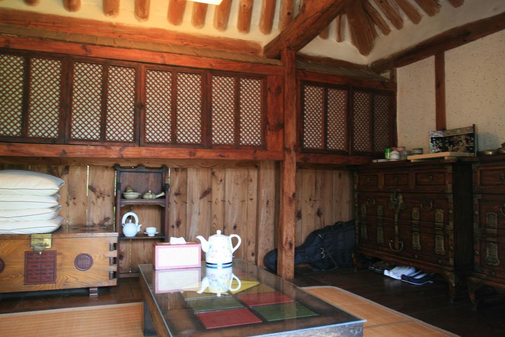 Jinrae Lee'S Traditional House Boseong Esterno foto
