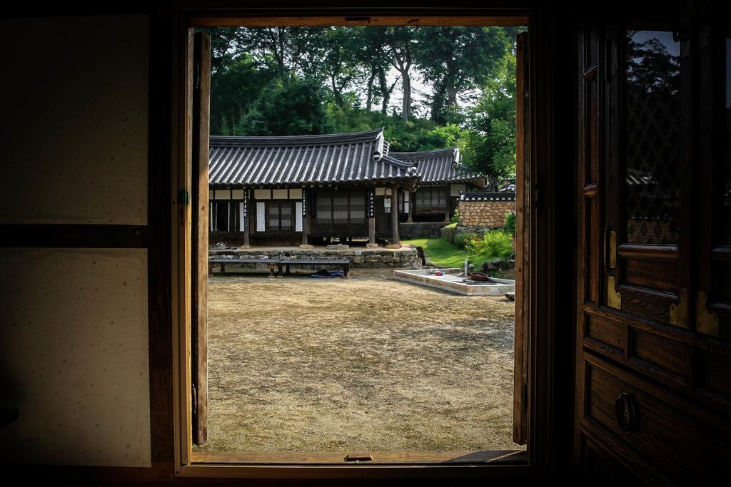 Jinrae Lee'S Traditional House Boseong Esterno foto