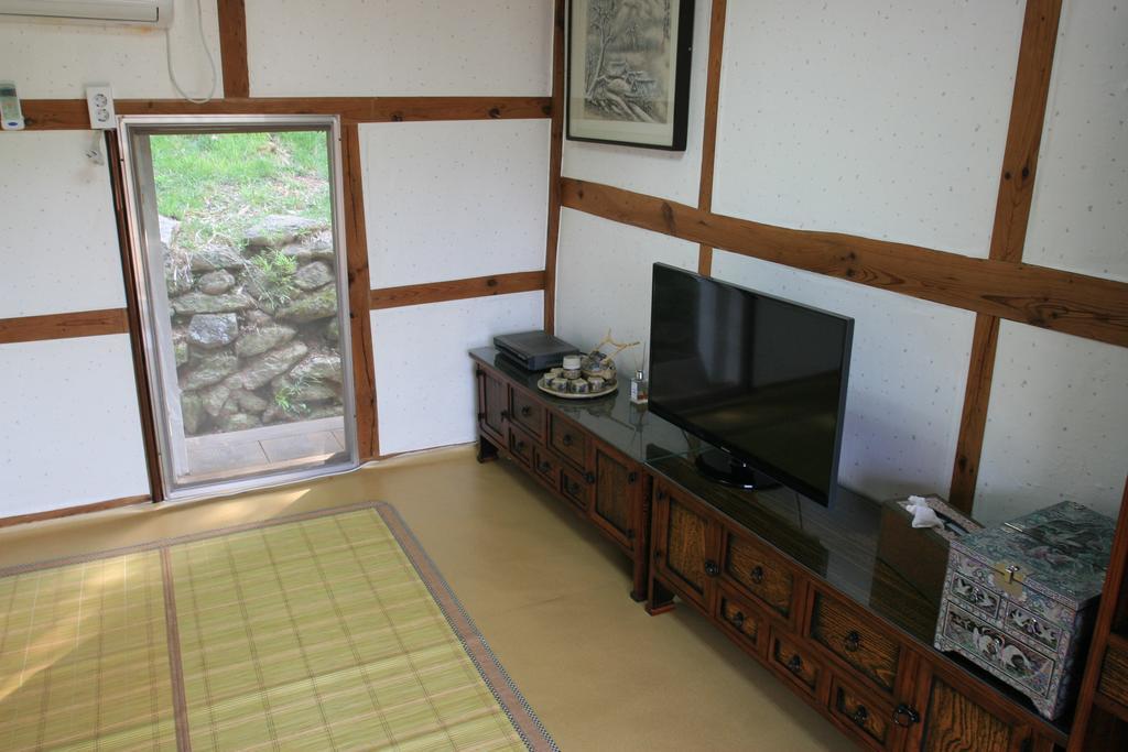 Jinrae Lee'S Traditional House Boseong Esterno foto