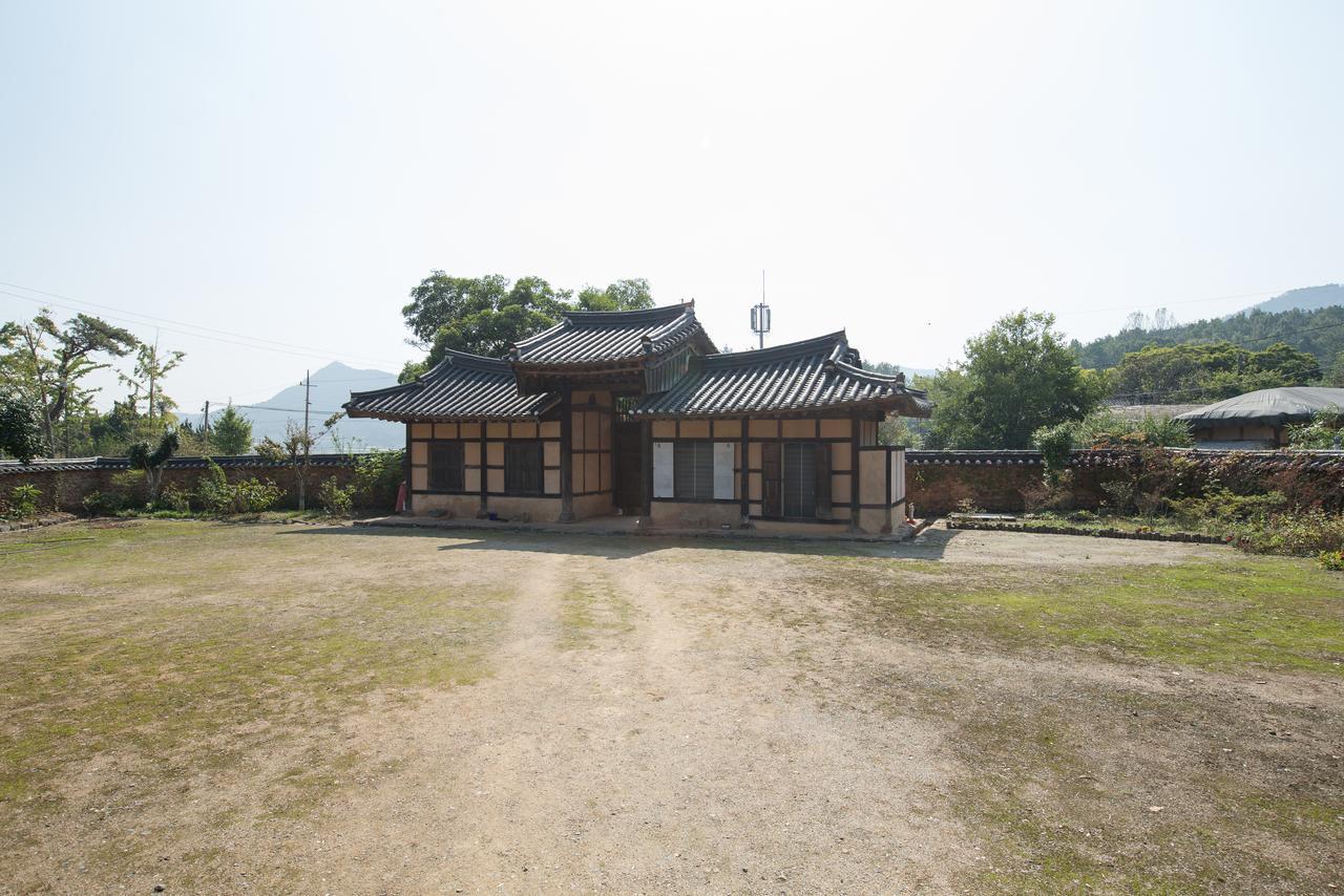 Jinrae Lee'S Traditional House Boseong Esterno foto